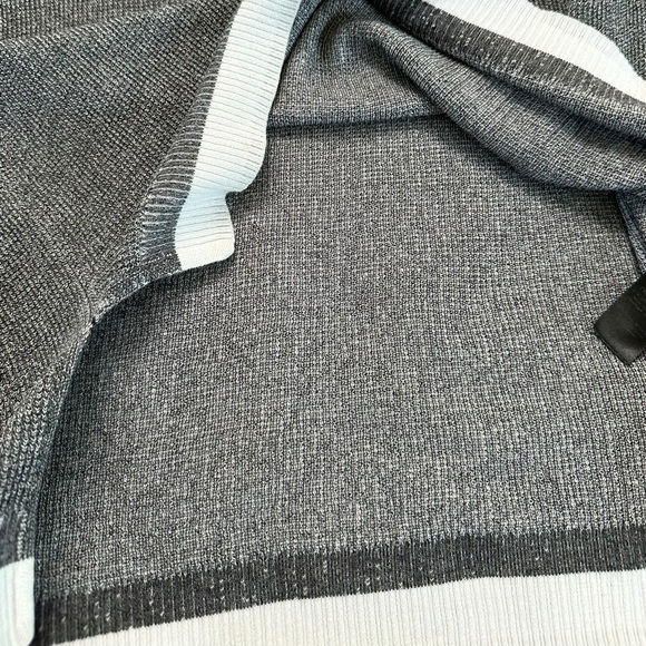 RAG & BONE Grey with Ivory Trim Thermal Crewneck Long Sleeve Sweater Size Medium - Picture 12 of 17